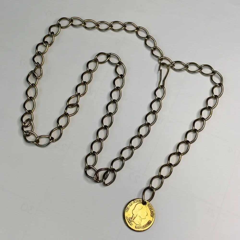 Vintage 90’s Y2K Gold Tone Adjustable Chain Waist Belt With Coin 37”